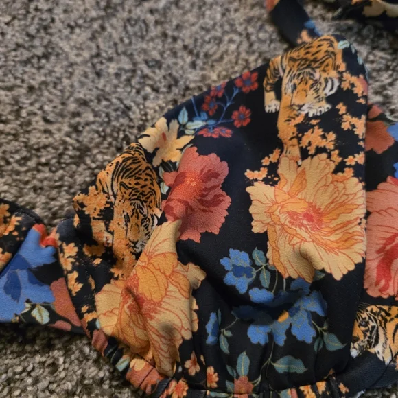 Skatie Lola Bali Bikini Top - Picture 3 of 7